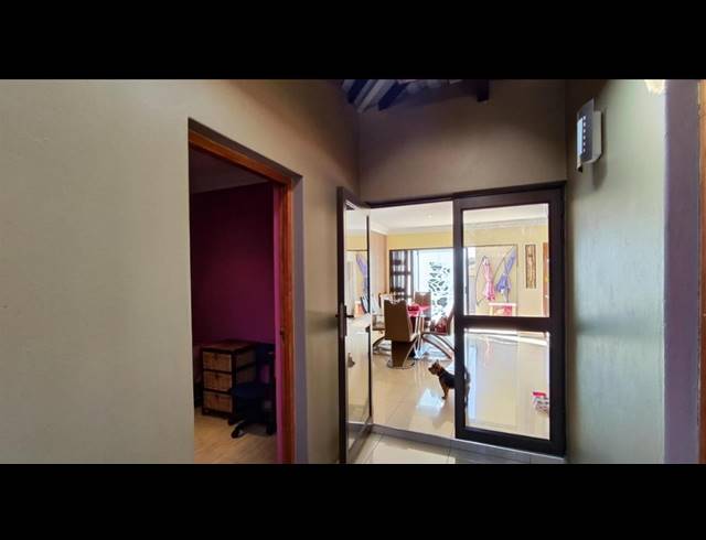 5 BEDROOM HOUSE FOR SALE IN PARKHAVEN